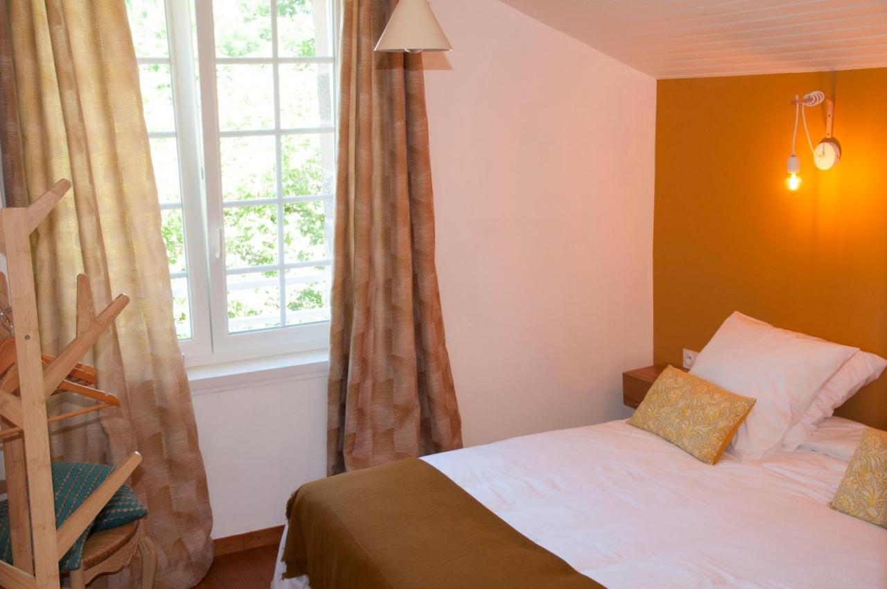 La Maison Des Tilleuls Saint-Germain-Sur-Seves ภายนอก รูปภาพ