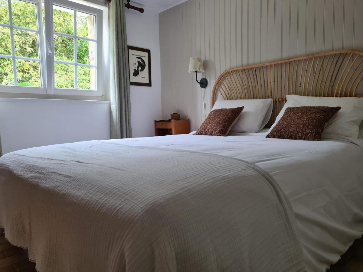 La Maison Des Tilleuls Saint-Germain-Sur-Seves ภายนอก รูปภาพ